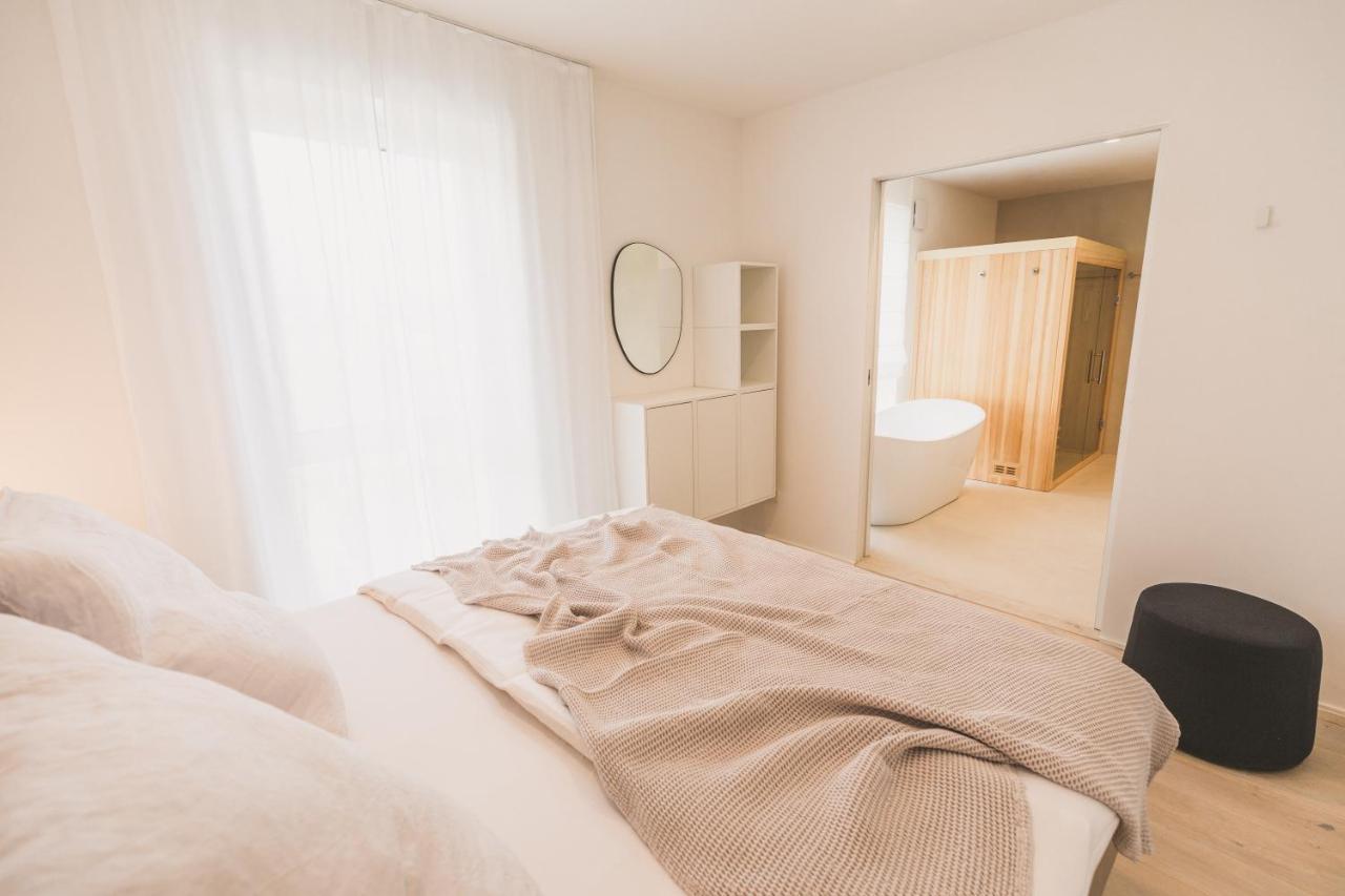 Steillage - Design Moselsuiten Mit Panoramablick Und Spa Браунеберг Экстерьер фото